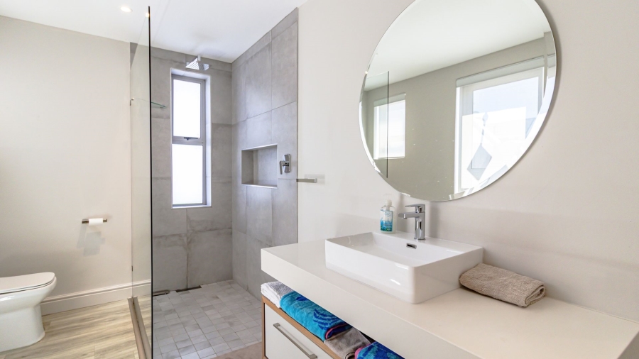 6 Bedroom Property for Sale in Myburgh Park Western Cape